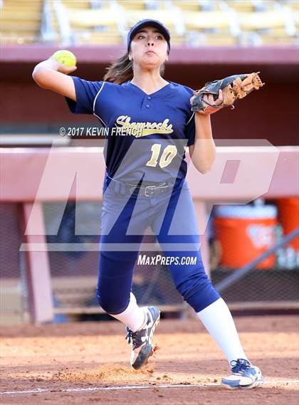 Thumbnail 3 in Empire vs. Yuma Catholic (AIA 3A Final) photogallery.