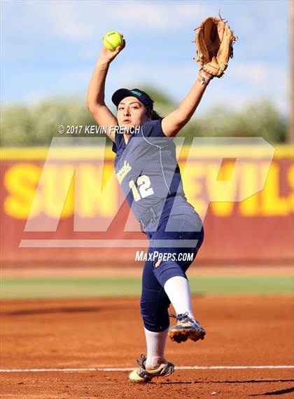 Thumbnail 3 in Empire vs. Yuma Catholic (AIA 3A Final) photogallery.