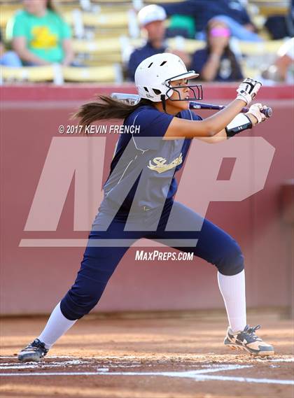 Thumbnail 2 in Empire vs. Yuma Catholic (AIA 3A Final) photogallery.