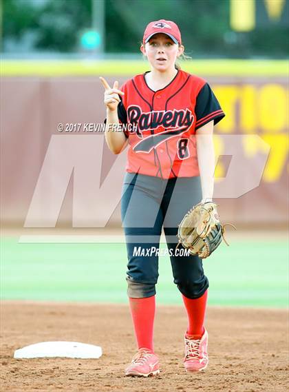 Thumbnail 1 in Empire vs. Yuma Catholic (AIA 3A Final) photogallery.