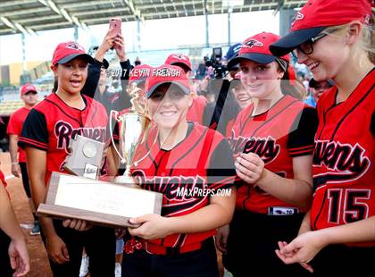 Thumbnail 1 in Empire vs. Yuma Catholic (AIA 3A Final) photogallery.