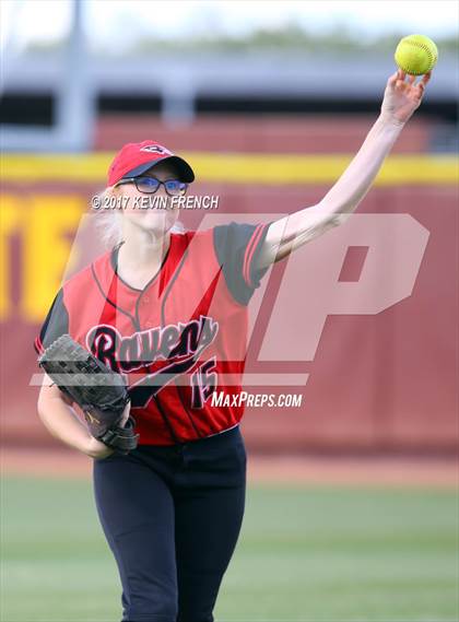 Thumbnail 2 in Empire vs. Yuma Catholic (AIA 3A Final) photogallery.
