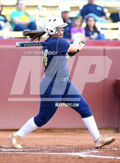 Thumbnail 3 in Empire vs. Yuma Catholic (AIA 3A Final) photogallery.