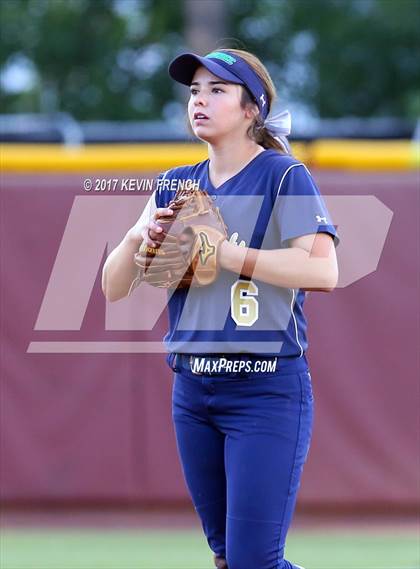Thumbnail 3 in Empire vs. Yuma Catholic (AIA 3A Final) photogallery.
