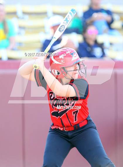 Thumbnail 2 in Empire vs. Yuma Catholic (AIA 3A Final) photogallery.