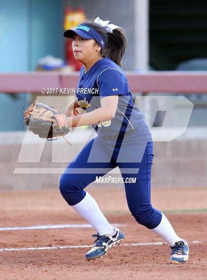 Thumbnail 1 in Empire vs. Yuma Catholic (AIA 3A Final) photogallery.