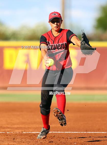 Thumbnail 2 in Empire vs. Yuma Catholic (AIA 3A Final) photogallery.