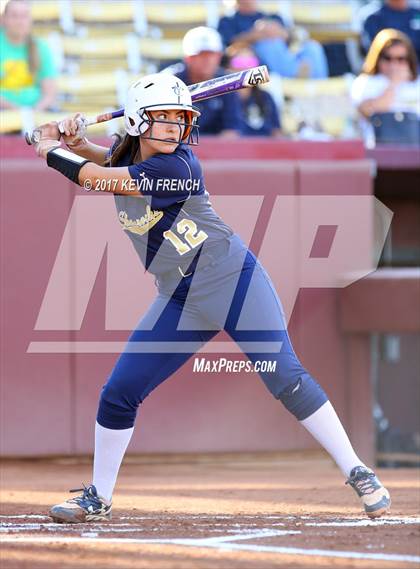 Thumbnail 2 in Empire vs. Yuma Catholic (AIA 3A Final) photogallery.