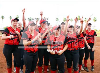 Thumbnail 3 in Empire vs. Yuma Catholic (AIA 3A Final) photogallery.