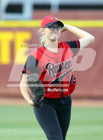Thumbnail 1 in Empire vs. Yuma Catholic (AIA 3A Final) photogallery.