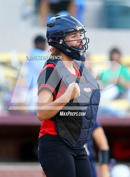Thumbnail 3 in Empire vs. Yuma Catholic (AIA 3A Final) photogallery.