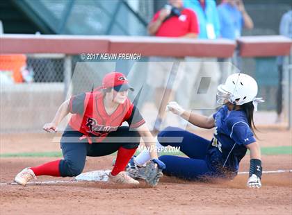Thumbnail 2 in Empire vs. Yuma Catholic (AIA 3A Final) photogallery.