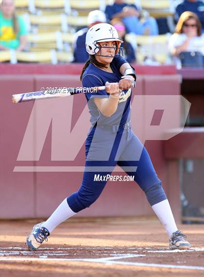 Thumbnail 3 in Empire vs. Yuma Catholic (AIA 3A Final) photogallery.
