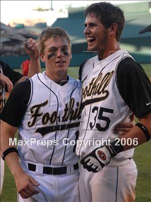 Thumbnail 1 in St. Francis vs. Foothill (D2 Section Final) photogallery.