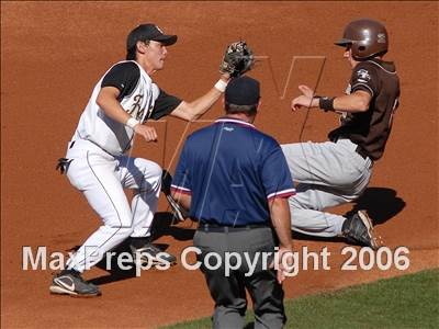 Thumbnail 2 in St. Francis vs. Foothill (D2 Section Final) photogallery.