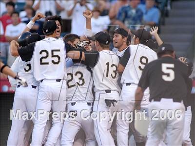 Thumbnail 2 in St. Francis vs. Foothill (D2 Section Final) photogallery.