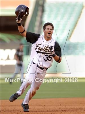 Thumbnail 1 in St. Francis vs. Foothill (D2 Section Final) photogallery.