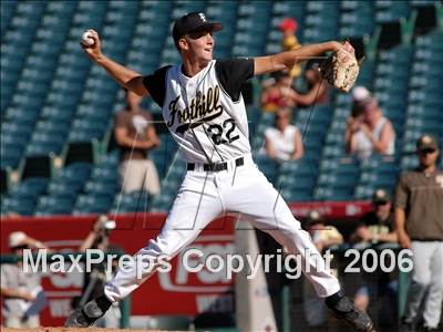 Thumbnail 1 in St. Francis vs. Foothill (D2 Section Final) photogallery.