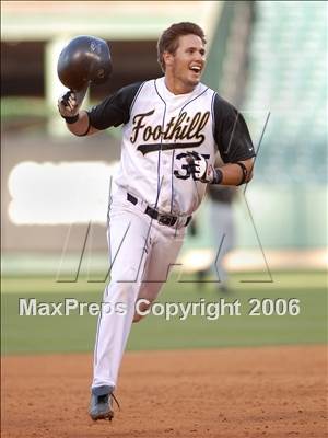 Thumbnail 1 in St. Francis vs. Foothill (D2 Section Final) photogallery.