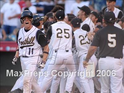 Thumbnail 3 in St. Francis vs. Foothill (D2 Section Final) photogallery.