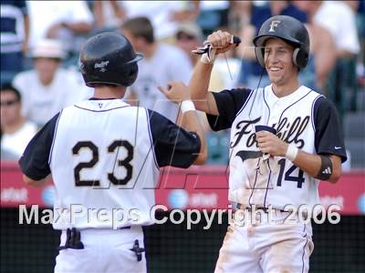 Thumbnail 1 in St. Francis vs. Foothill (D2 Section Final) photogallery.