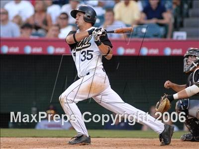 Thumbnail 1 in St. Francis vs. Foothill (D2 Section Final) photogallery.