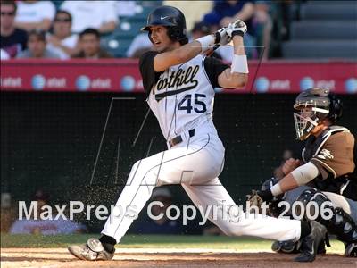 Thumbnail 2 in St. Francis vs. Foothill (D2 Section Final) photogallery.