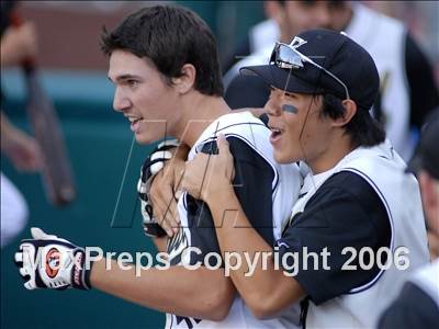 Thumbnail 3 in St. Francis vs. Foothill (D2 Section Final) photogallery.