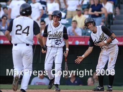 Thumbnail 3 in St. Francis vs. Foothill (D2 Section Final) photogallery.