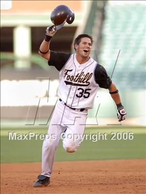 Thumbnail 3 in St. Francis vs. Foothill (D2 Section Final) photogallery.