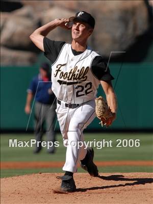 Thumbnail 3 in St. Francis vs. Foothill (D2 Section Final) photogallery.