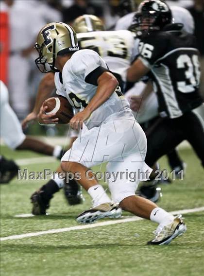 Thumbnail 2 in Hanks vs. Foster (Dave Campbell's Texas Football Classic) photogallery.