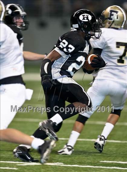 Thumbnail 3 in Hanks vs. Foster (Dave Campbell's Texas Football Classic) photogallery.