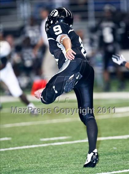Thumbnail 3 in Hanks vs. Foster (Dave Campbell's Texas Football Classic) photogallery.