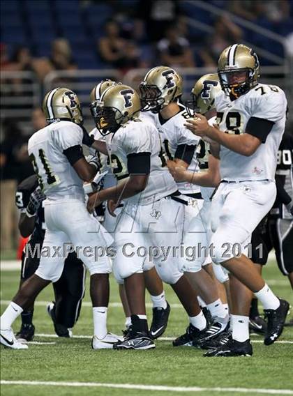 Thumbnail 3 in Hanks vs. Foster (Dave Campbell's Texas Football Classic) photogallery.