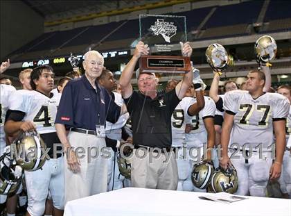 Thumbnail 2 in Hanks vs. Foster (Dave Campbell's Texas Football Classic) photogallery.