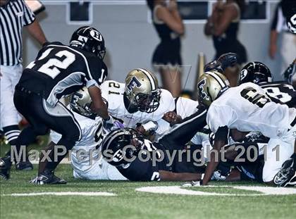 Thumbnail 2 in Hanks vs. Foster (Dave Campbell's Texas Football Classic) photogallery.