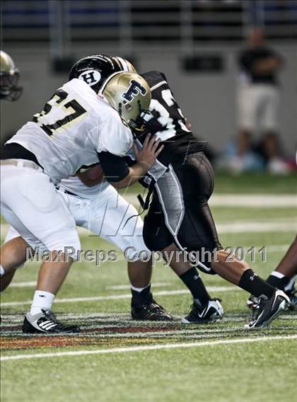 Thumbnail 2 in Hanks vs. Foster (Dave Campbell's Texas Football Classic) photogallery.