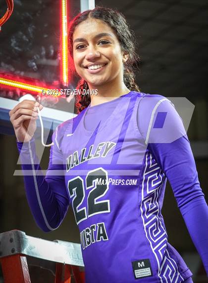 Thumbnail 2 in Valley Vista @ Dobson (AIA 6A Final Awards) photogallery.