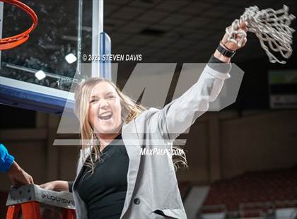 Thumbnail 1 in Valley Vista @ Dobson (AIA 6A Final Awards) photogallery.