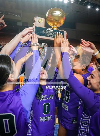 Thumbnail 2 in Valley Vista @ Dobson (AIA 6A Final Awards) photogallery.