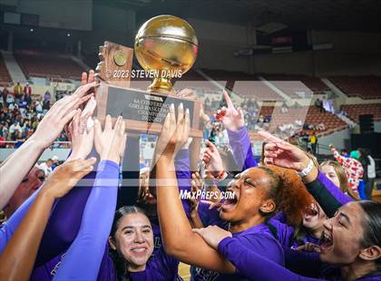 Thumbnail 3 in Valley Vista @ Dobson (AIA 6A Final Awards) photogallery.