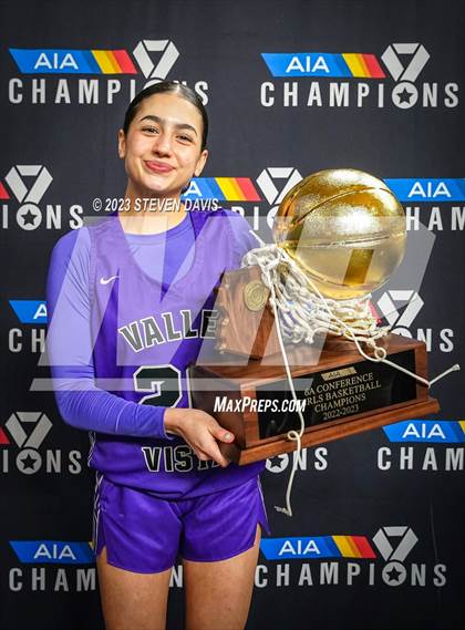 Thumbnail 3 in Valley Vista @ Dobson (AIA 6A Final Awards) photogallery.