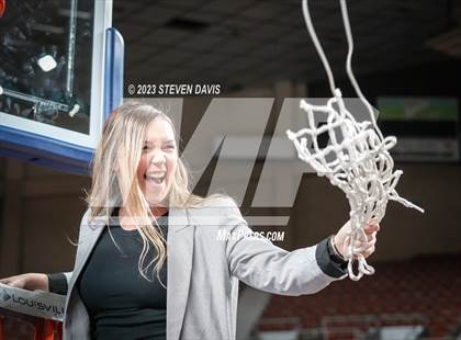 Thumbnail 2 in Valley Vista @ Dobson (AIA 6A Final Awards) photogallery.