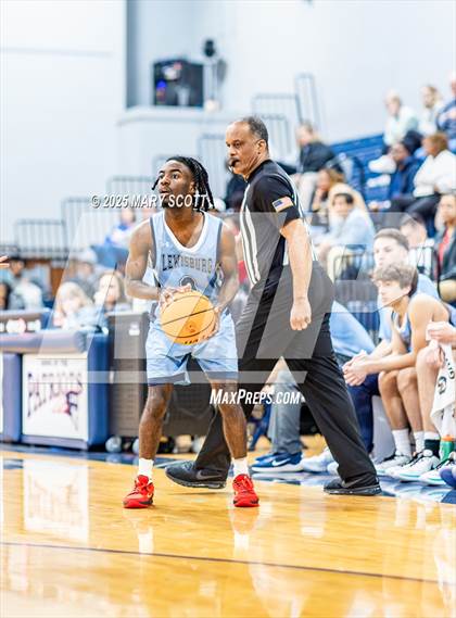 Thumbnail 1 in Oxford @ Lewisburg photogallery.