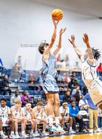 Thumbnail 2 in Oxford @ Lewisburg photogallery.