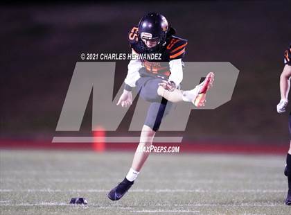 Thumbnail 1 in Holland vs. Centerville (UIL 2A Regional Playoff) photogallery.