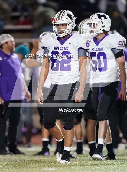 Thumbnail 1 in Holland vs. Centerville (UIL 2A Regional Playoff) photogallery.