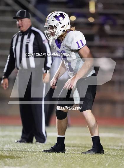 Thumbnail 1 in Holland vs. Centerville (UIL 2A Regional Playoff) photogallery.