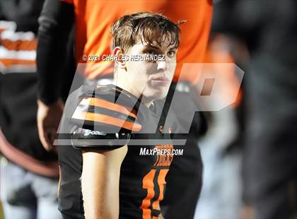 Thumbnail 1 in Holland vs. Centerville (UIL 2A Regional Playoff) photogallery.